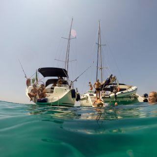 Apulia: całodniowa wycieczka łodzią po jaskiniach Salento Coast