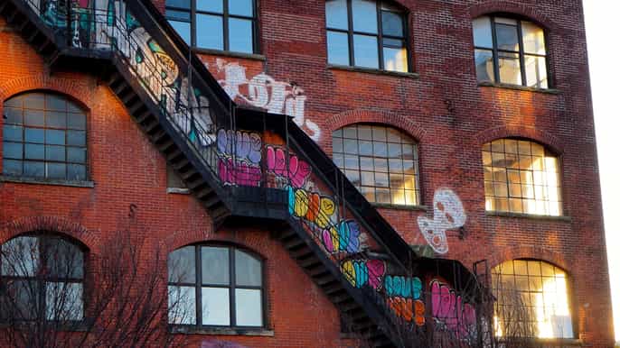 new york williamsburg streetart exploration game