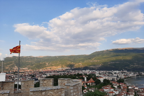 Från Skopje: Privat heldagsutflykt med guide till Ohrid