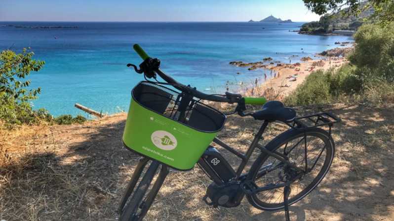 Recorrido autoguiado en bicicleta eléctrica por Ajaccio a lo largo de las aguas turquesas