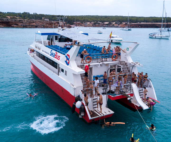 Formentera: Crystal Waters Cruise with Snorkeling and Lunch