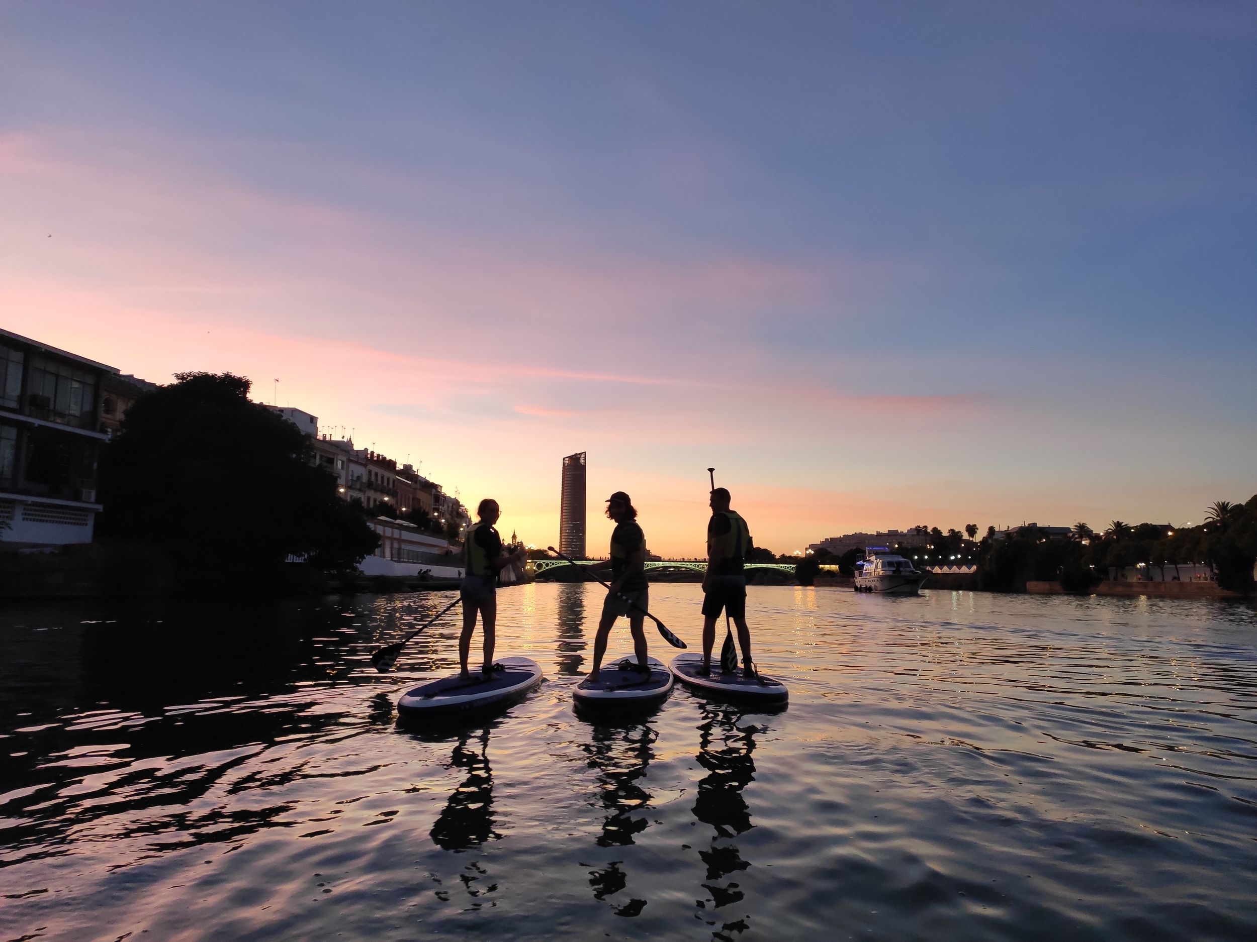 Sevilla: Sonnenuntergang und abendliche Stehpaddel-Tour