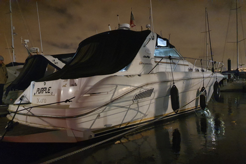 Porto: Private Yacht down Douro River with welcome drink