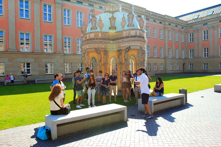 From Berlin: 6 Hour Tour to PotsdamFrom Berlin: 6 Hour Tour to Potsdam in Italian