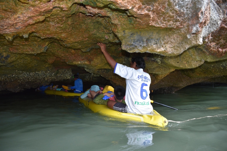 Phuket: Hong by Starlight z Sea Cave Kayak i Loi KrathongWycieczka grupowa