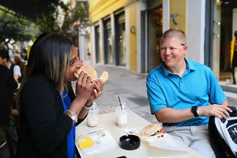 Athen: Griechische Street Foodtour. Foto: GetYourGuide Athen: Griechische Street Foodtour. Foto: GetYourGuide