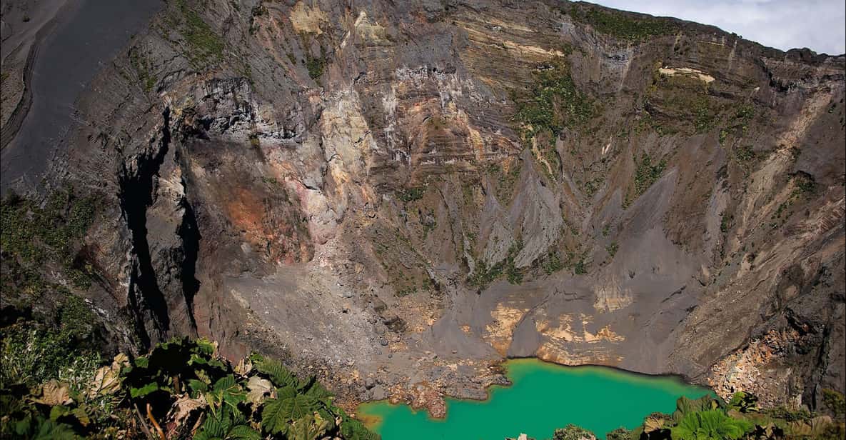 San Jose: Irazú Volcano, Cartago City & Orosi Valley Tour