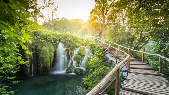 zadar/biograd plitvice lakes day trip