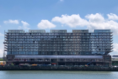 Rotterdam Architectuur: Centrum en Zuidoever met watertaxiRotterdam: Wandeltocht door Centrum & Zuid met speedbootrit