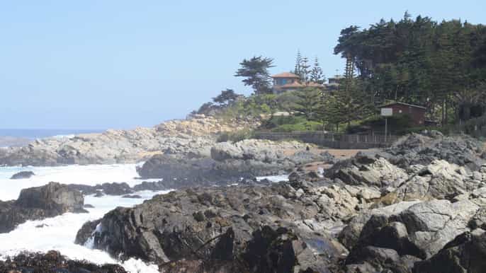 santiago isla negra pablo neruda house and pomaire tour