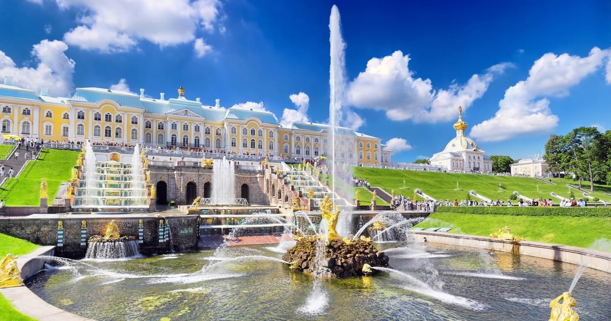 San Pietroburgo tour privato delle residenze imperiali GetYourGuide