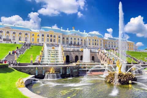 St. Petersburg: Full-Day Imperial Residences Private Tour