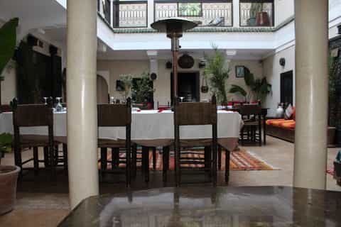 Marrakech: Moroccan Dinner and Live Band Night Experience