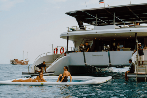 Krabi: 4 Island Premium Yacht with Snorkeling & Clear Kayak Half Day Morning Trip