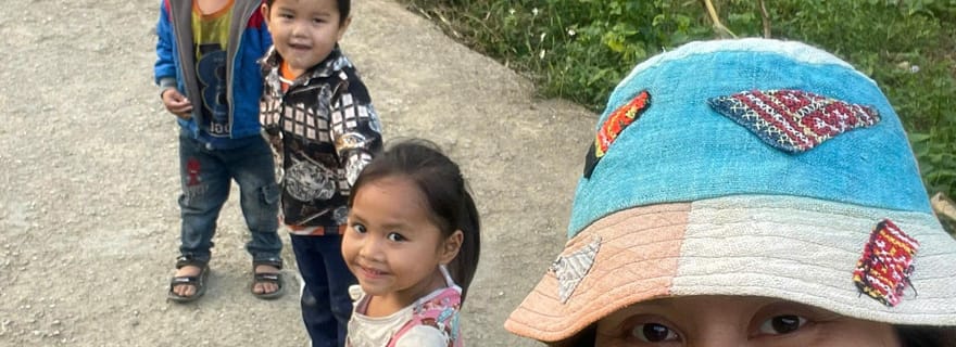 Avec JUN - 1 journée - Circuit privé authentique en voiture à Ha Giang