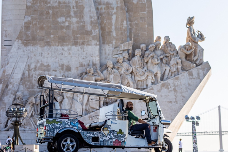 Lisbon: Private Tuk Tuk Tour with Entry to Lisbon Cathedral Pick-up at Hotel