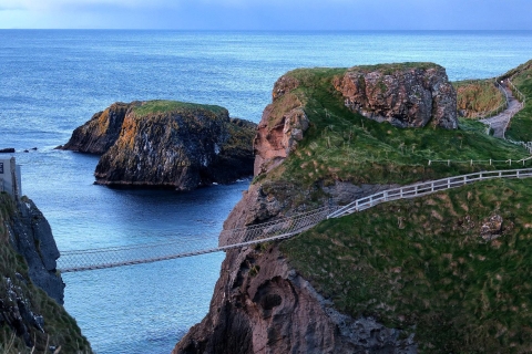 Belfast: Full-Day Giant's Causeway & Antrim Private Tour