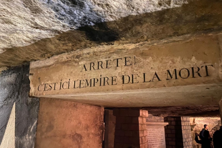 Parijs: catacombentour met kleine groepen met toegang zonder wachtrij