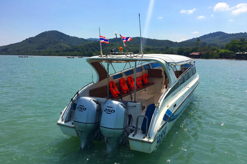 Phuket : transfert en bateau vers Koh YaoTransfert en bateau rapide de Koh Yao Yai à Phuket