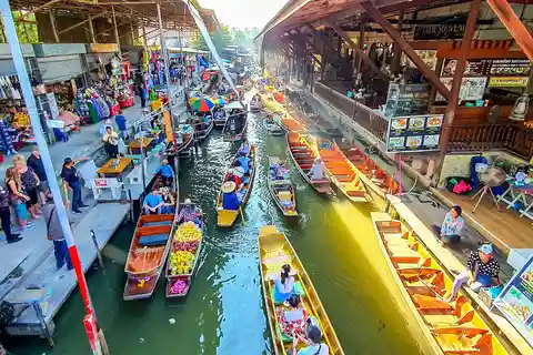 De Bangkok : marchés de Damnoen Saduak et Maeklong, espagnol