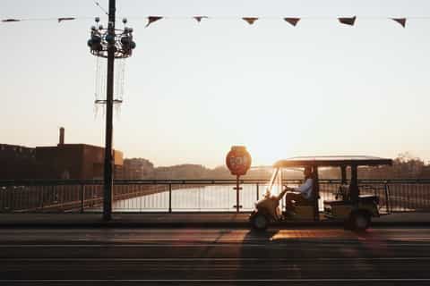 Krakow Sightseeing by Eco-Vehicle