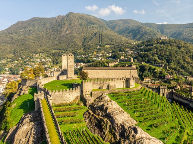 Visit Fortezza Pass 3 Castles Ticket in Bellinzona, Switzerland