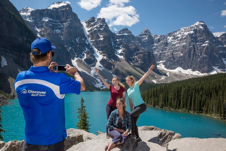 From Banff: Lake Louise and Moraine Lake Sightseeing Tour From Banff: Lake Louise Fall/Spring Afternoon Tour