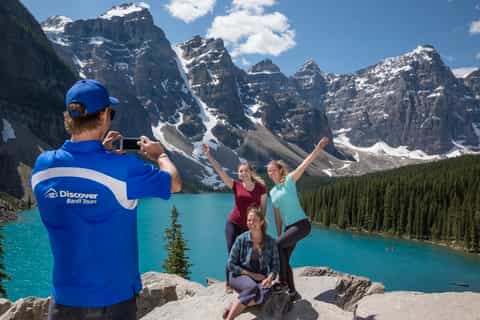 From Banff: Lake Louise and Moraine Lake Sightseeing Tour