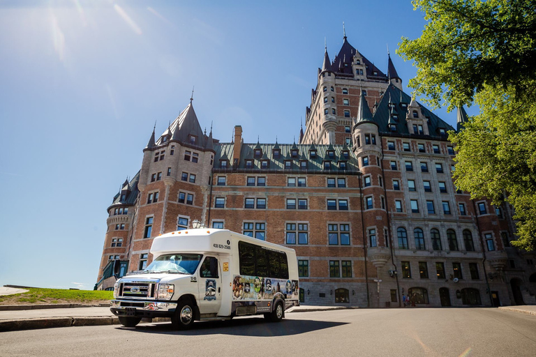 Québec (ville) : transfert en navette à une cabane à sucreQuébec (ville) : transfert en bus à une cabane à sucre