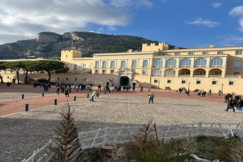 Monaco, Monte-Carlo & Eze Village Private Half-Day Tour LICENSED GUIDE + MERCEDES V