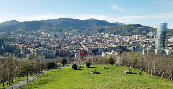 Bilbao Walking Tour and cable car in spanish