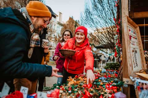 Prague’s Merry Markets Christmas Tour with Local Guide