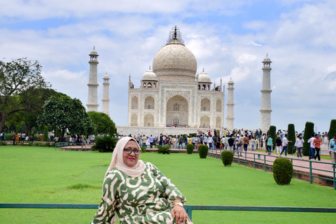 Delhi: 6 Days Golden Triangle Tour with Varanasi & Boat Ride Only Private Tour Guide