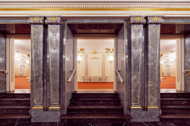 Berlin: Staatsoper Unter den Linden Opera Ticket Symphoniekonzert - Category 2 Seating