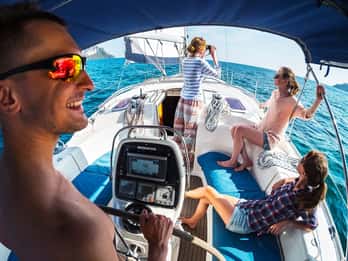 Cinque Terre: 2-Hour Private Boat Tour