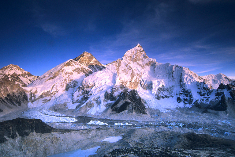 Trekking del Campo Base dell&#039;Everest di 12 giorni - Pensione completa - Pasti privatiOpzione standard