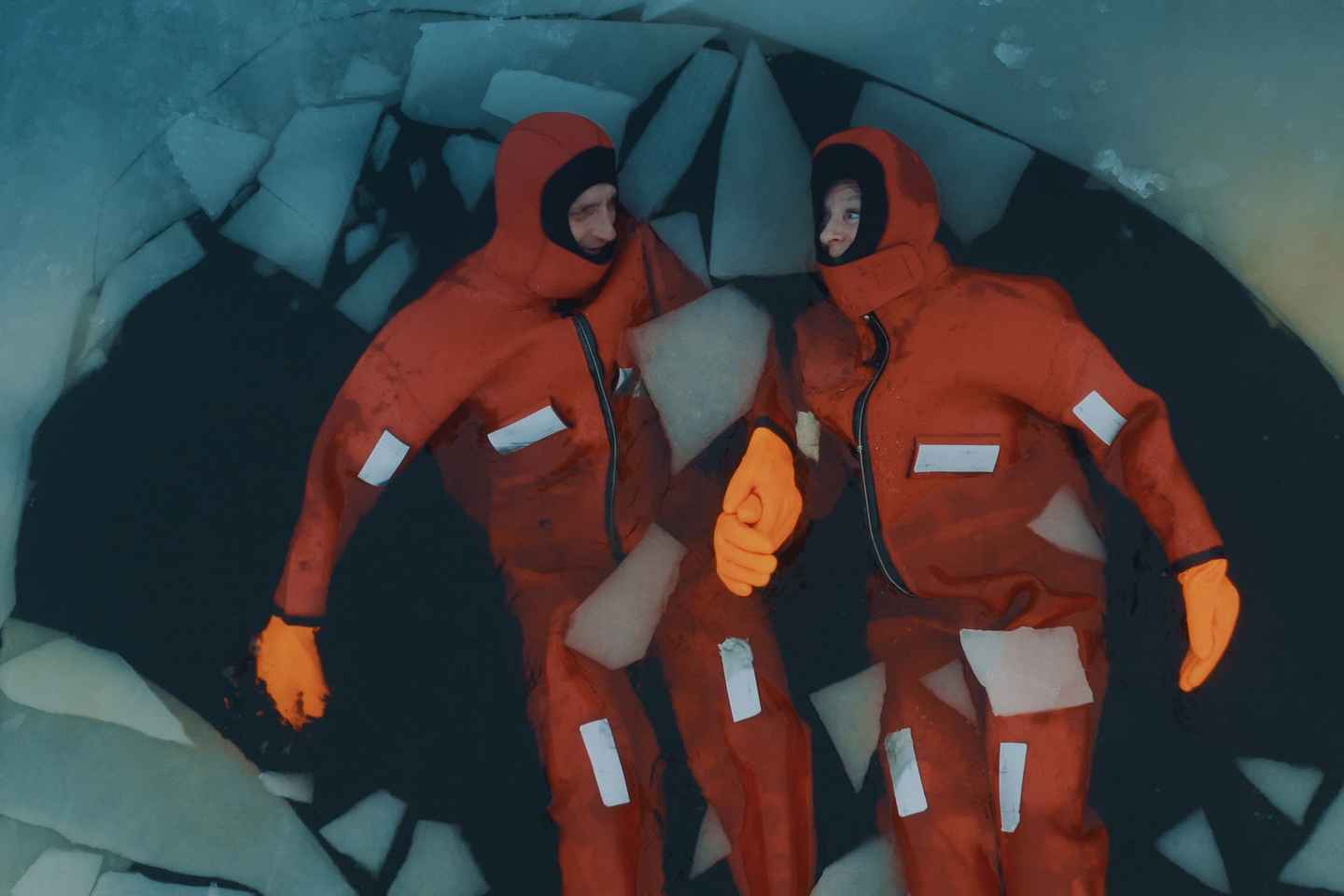 Арктическое плавание в Varjola Resort