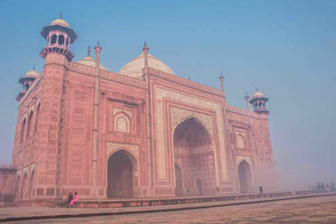 Z Delhi: Private Taj Mahal i Agra Tour pociągiem ekspresowym