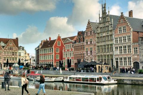 Ghent: Guided City Food Tour with Food and Drink Tastings