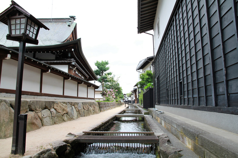 From Kanazawa: Shiakawago, Hida-Furukawa and Takayama Visit