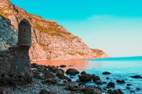 Sesimbra, Arrábida Natural Park Secret Beaches and Caves - Housity