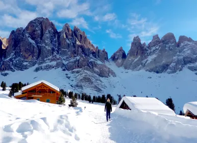 Bozner Dolomiten: Winterwandern & Schlittenfahren erleben