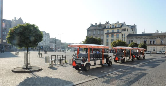 Krakow: Private City Tour by Electric Car with Audio Guide