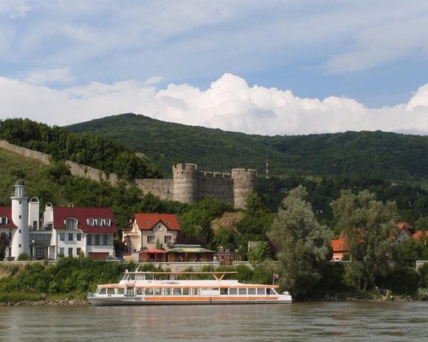 Bratislava: Devin Castle Boat Trip with Wine Tasting