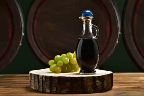 Reggio Emilia: Balsamic Vinegar Tour and Tasting Session