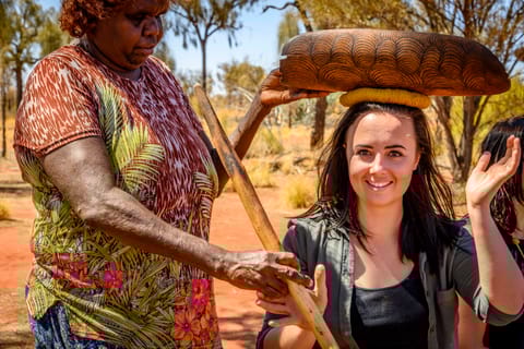 Uluru: Aboriginal Art & Culture Experience
