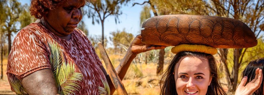 Uluru: Aboriginal Art & Culture Experience