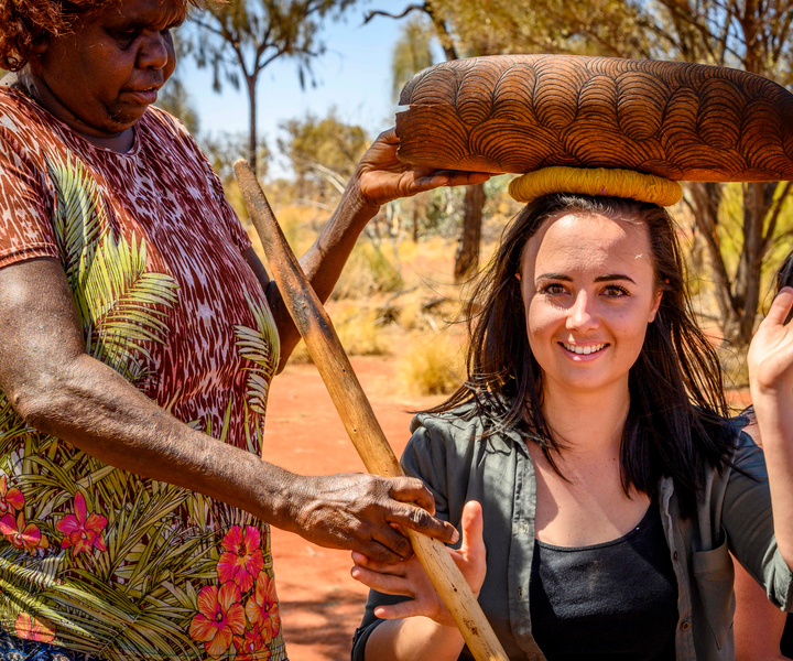 Uluru: Aboriginal Art & Culture Experience