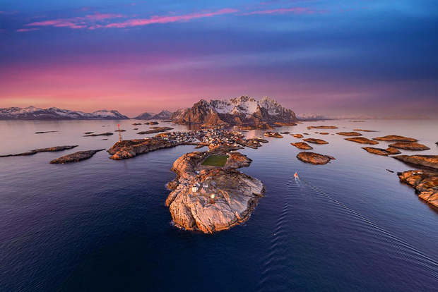 From Svolvær: Half Day Lofoten History and Photo Tour