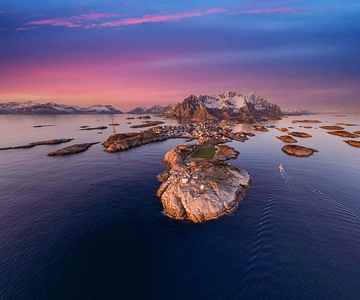 Vanuit Svolvær: Lofoten geschiedenis- en sightseeingtour